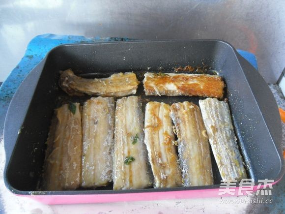 Fried Grilled Saury recipe