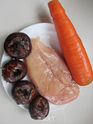 Nourish The Lungs and Invigorate The Spleen-roasted Chicken Breast with Water Chestnuts and Carrots recipe