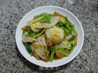 Stir-fried Quail Eggs with Soy Protein and Celery recipe