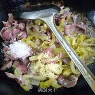 Fried Pork Heart with Sauerkraut Stems recipe