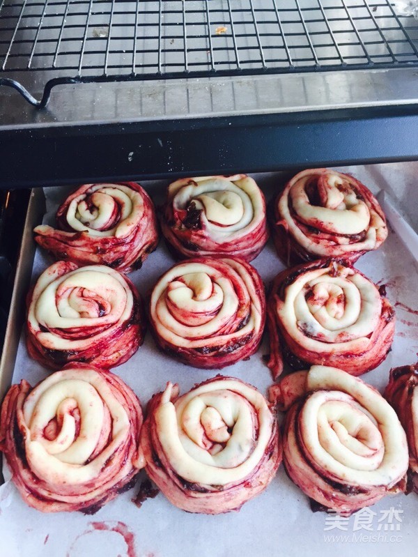 Roasted Rose Buns recipe