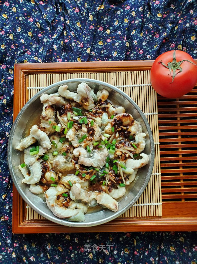 Steamed White Eel with Black Bean Sauce