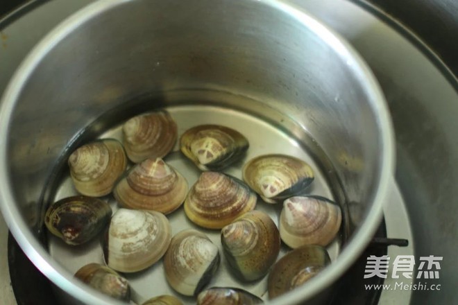 Soft Tofu-like Clam Steamed Egg recipe