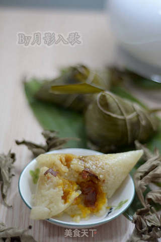 Egg Yolk Meat Dumplings-the Best Quality Rice Dumplings that are Suitable for The Staple Food of Snacks recipe