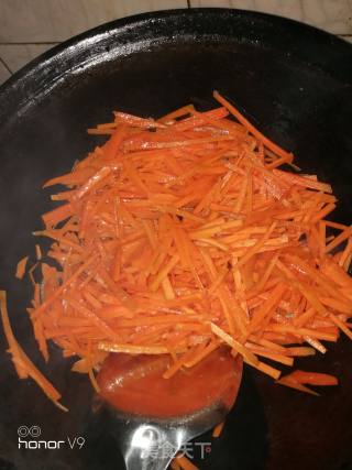Garlic Shredded Carrot recipe