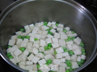 Fresh and Refreshing---pea Tofu Egg Drop Soup recipe