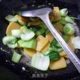 Stir-fried Pumpkin Rice Cake with Greens recipe