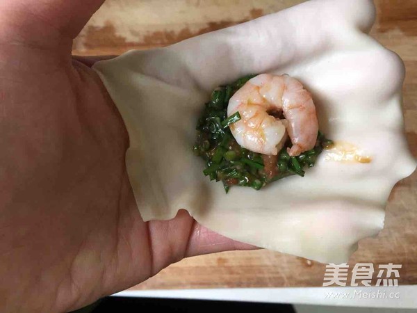 Shrimp and Leek Wonton recipe