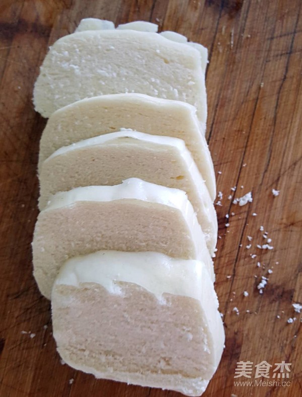 Egg Mantou Slices recipe