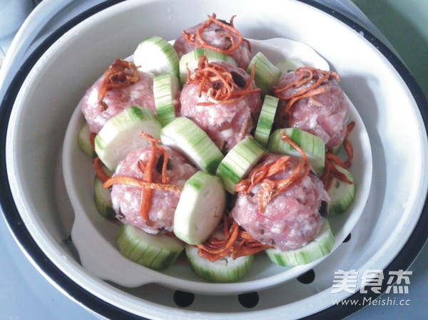 Steamed Shiitake Mushroom Lion's Head with Cordyceps Flower recipe