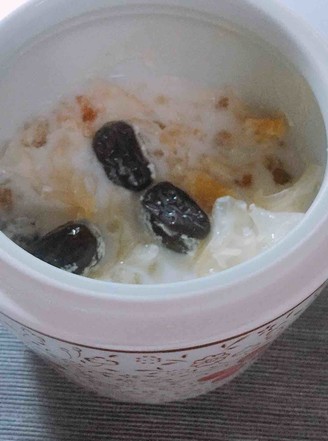 Braised Peach Gum Snow Fungus with Coconut Milk recipe