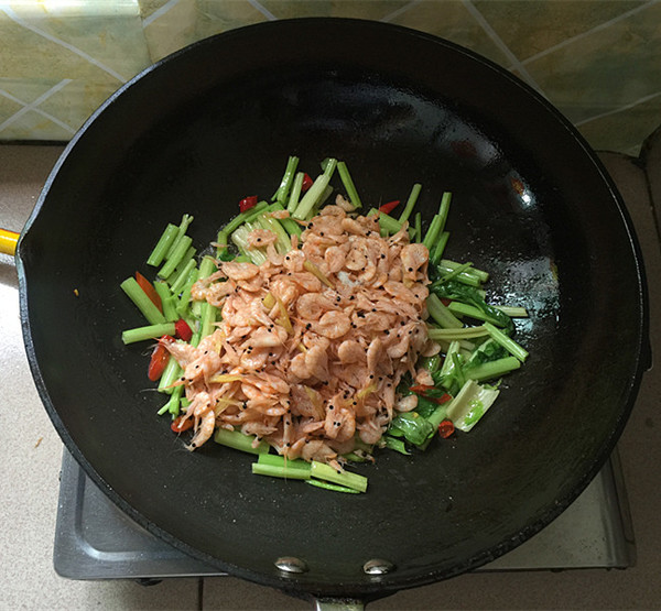 Stir-fried Shrimp with Celery recipe