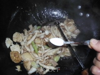 Baked Tofu with White Jade Mushroom recipe