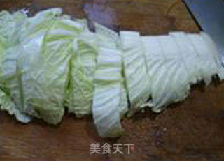 Stir-fried Chinese Cabbage with Lean Pork and Sour Beans recipe