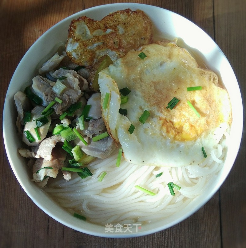 Mushroom Sliced Rice Noodles recipe
