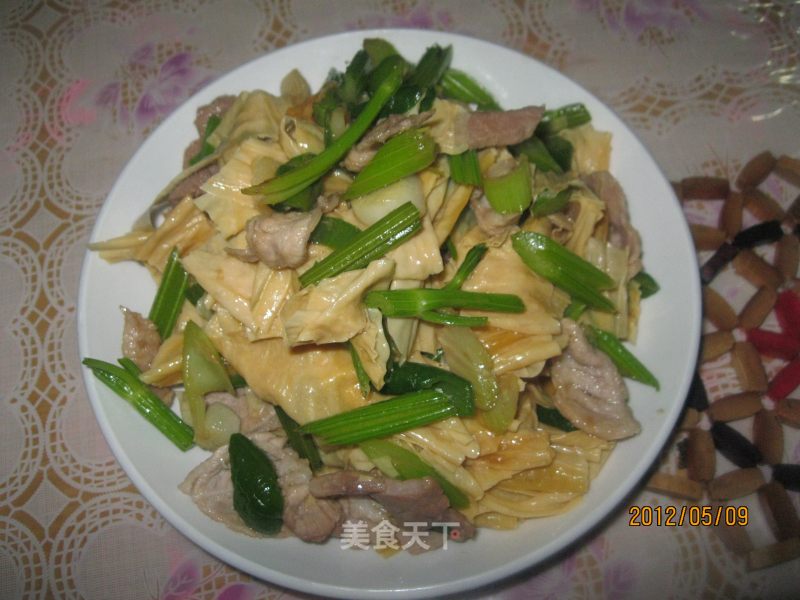 Fried Pork with Yuba recipe