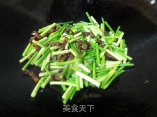 Stir-fried Bacon with Garlic Heart recipe