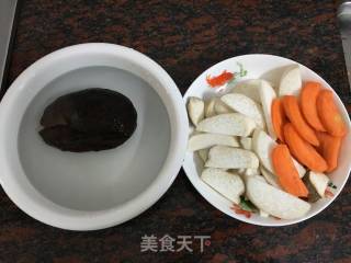 Braised Sea Cucumber with Pleurotus Eryngii recipe