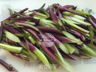 Stir-fried Red Cabbage Moss recipe