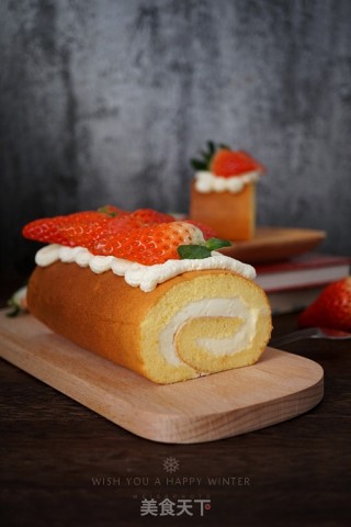 Strawberry Cream Cake Roll recipe