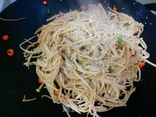 Enoki Mushroom with Garlic Spicy Sauce recipe