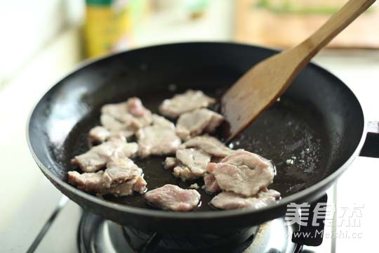 Stir-fried Pork with Mushrooms recipe