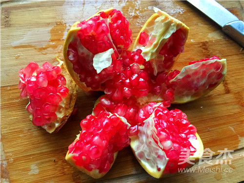 Sydney Pomegranate Juice recipe