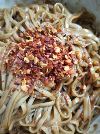 Hot Noodles with Sesame Paste recipe