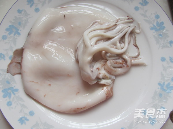 Fried Squid with Chives recipe