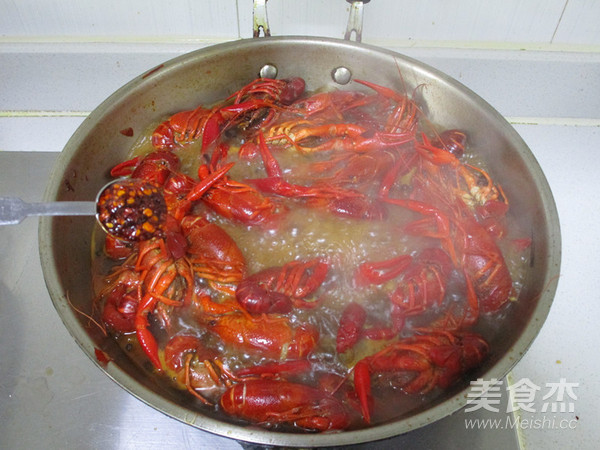 Red Bayberry Crayfish recipe
