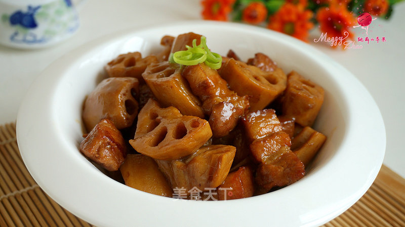 Braised Lotus Root with Pork Belly