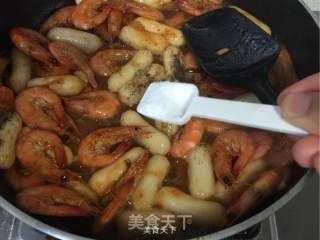 Stir-fried Rice Cake with Shrimp in Tomato Sauce recipe