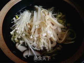 Duck Blood Vermicelli Soup recipe