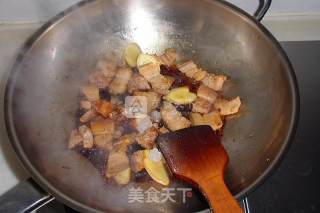 Braised Pork with Cuttlefish and Quail Eggs recipe