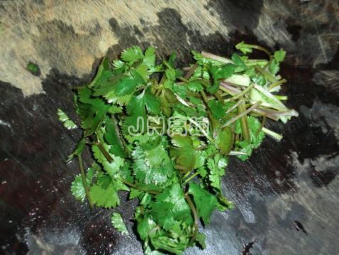 Coriander and Radish Mixed with Buns recipe