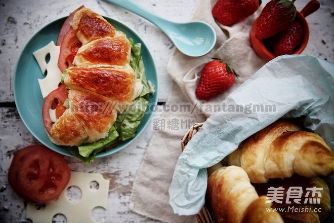 Croissant Sandwich recipe