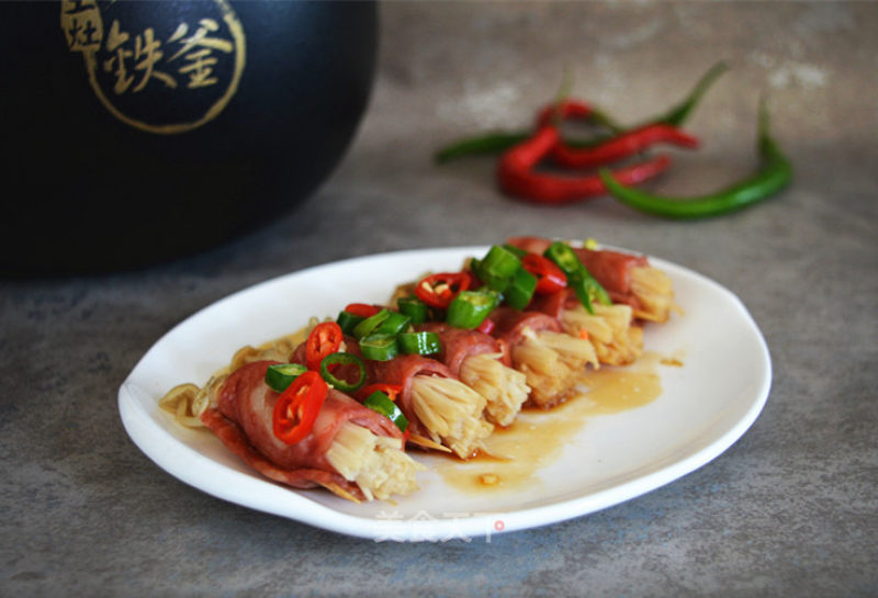 Steamed Enoki Mushrooms with Bacon recipe