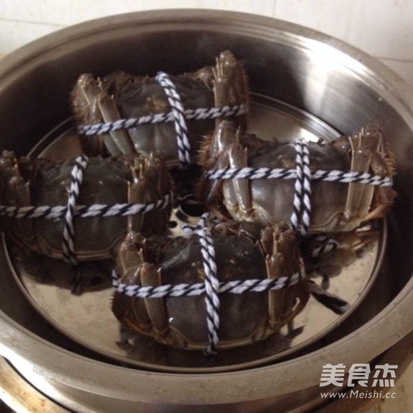 Steamed Yangcheng Lake Hairy Crabs recipe