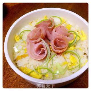 Office Worker's Box Lunch Series-fish-flavored Pork + Ham and Rose Egg Fried Rice recipe