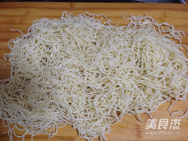 Steamed Noodles with Cowpea recipe