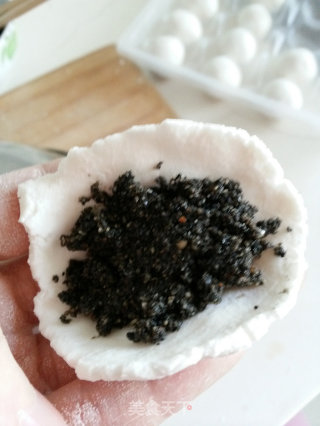 "trial Report of Kewpie Series Products"-a Unique Taste of Black Sesame Glutinous Rice Balls recipe