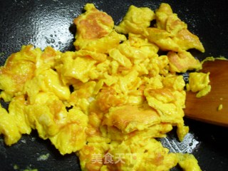 Scrambled Eggs with Tomatoes recipe
