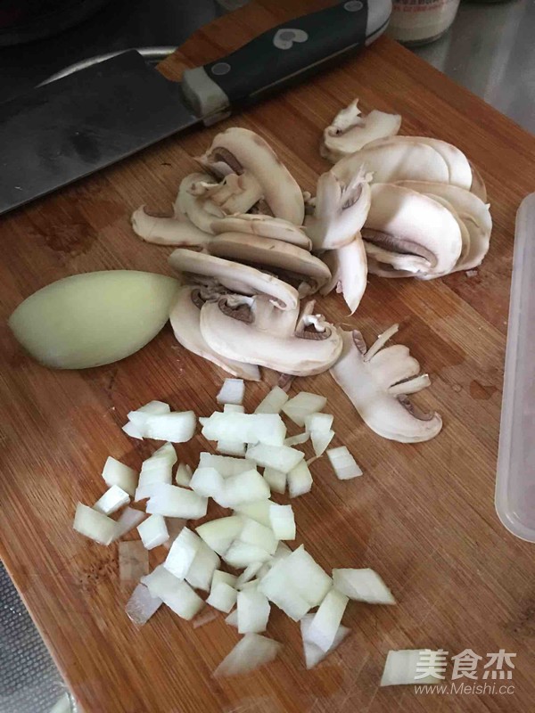 Homemade Simple Creamy Mushroom Soup recipe