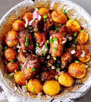 #aca烤明星大赛#cumin Pork Ribs Roasted Potatoes recipe
