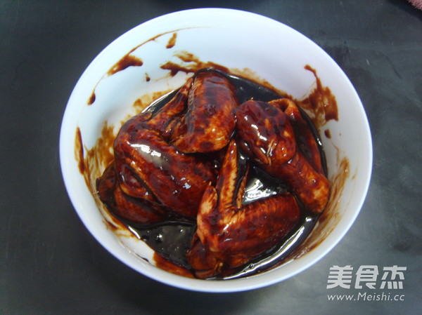 Honey Grilled Chicken Wings recipe