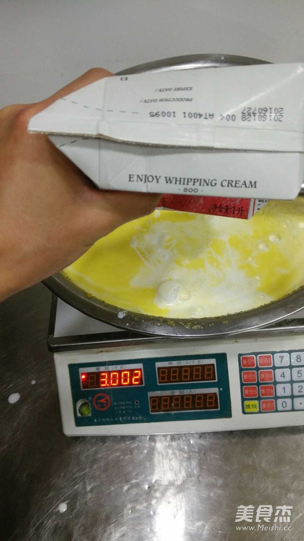 Sweet and Delicious Egg Tart recipe