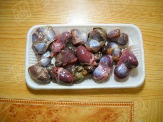 Soak Radish and Stir-fried Pigeon Gizzards recipe