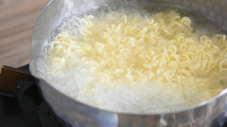 Fried Instant Noodles recipe