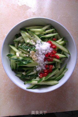 Spicy Pickled Cucumber Shreds recipe