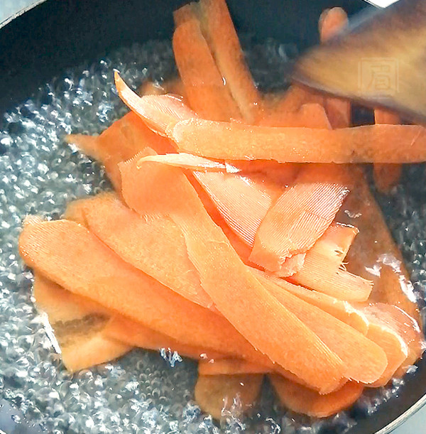 Candied Carrots for Garnish recipe